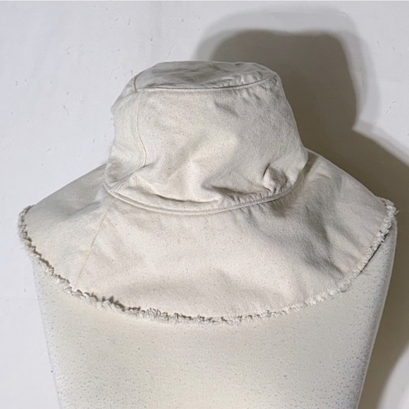 Old Navy Accessories - Old Navy Raw Edge Cotton Bucket Style Hat L/XL